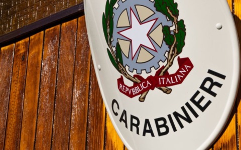 Arrestato istruttore di scacchi per molestie su tre bambini