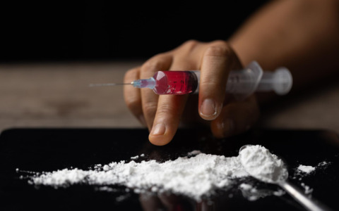 Fruttivendolo chiuso per spaccio di droga