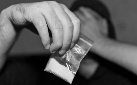 Arrestato 28enne con oltre 3 kg di droga in casa