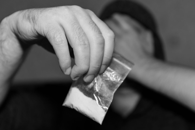 Arrestato 28enne con oltre 3 kg di droga in casa