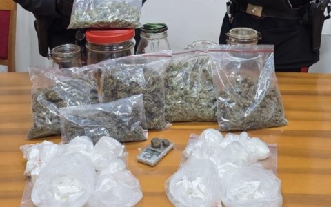 Cocaina in un muretto, arrestato un 36enne a Padenghe