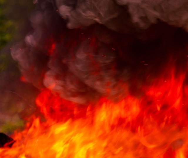 Incendio in azienda: conclusi gli interventi dei Vigili del Fuoco