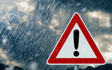 Maltempo al Vittoriale: sradicato l’albero maestro della Nave Puglia