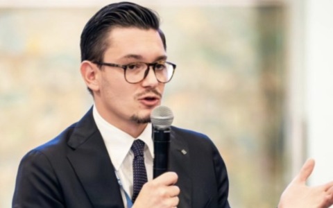 Intelligenza artificiale, Inselvini (FdI-ECR): “La politica imponga dei limiti prima che sia troppo tardi”